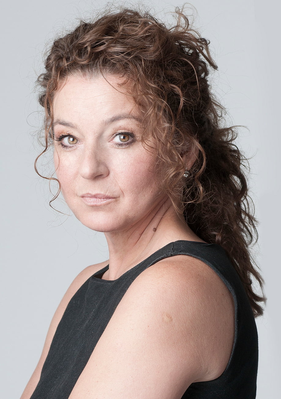 Dr. Bátori Éva